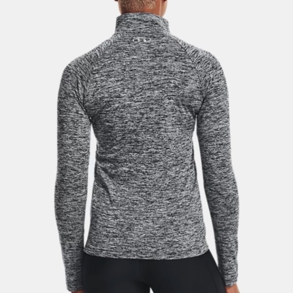 NWT Under Armour Women's Twist ½ Zip in Dark Gray - Size XS - Picture 3 of 3